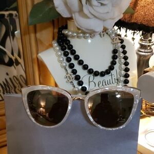 Chic Beige Sunglasses